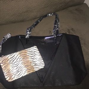 Victoria Secret Tote and pouch insert!